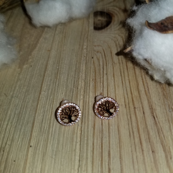 🌳🌳Super Cute Tree earrings in ROSE GOLD 🌳🌳 - Picture 2 of 5
